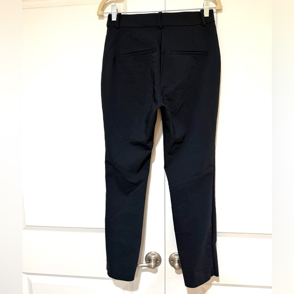 H&M Dark Navy Blue Women's Pants with pockets sliming sz 6 - Picture 8 of 10